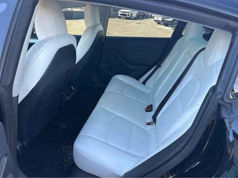Used 2023 Tesla Model 3 Standard Range image 10