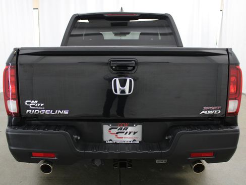 Used 2021 Honda Ridgeline Sport image 6