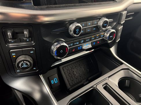 Used 2023 Ford F150 Raptor w/ Raptor 37 Performance Package AWD/4WD image 32