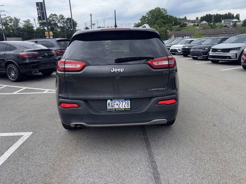 Used 2016 Jeep Cherokee Limited FWD image 6