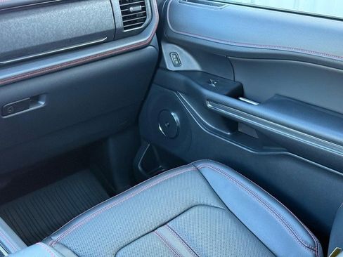 Certified 2022 Ford Expedition Limited image 14