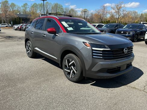 New 2026 Nissan Kicks SV w/ SV Premium Package image 4