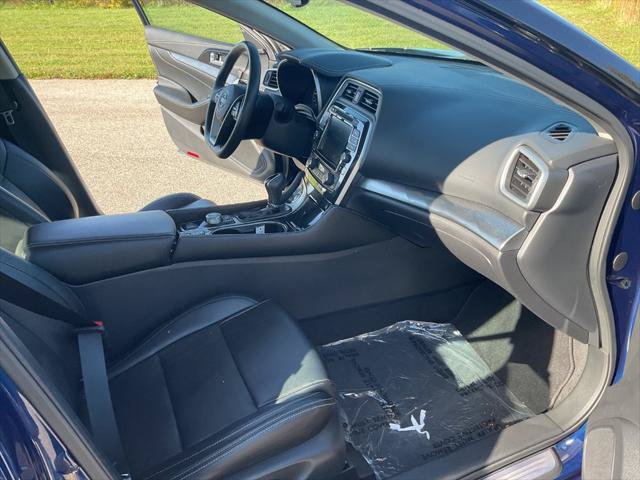 Used 2023 Nissan Maxima SV w/ Floor Mat Group FWD image 21