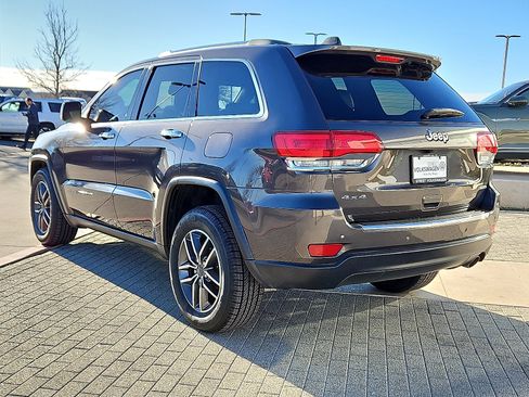 Used 2019 Jeep Grand Cherokee Limited image 2