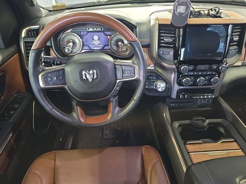 Used 2019 RAM 1500 Limited w/ Body Color Bumper Group image 16