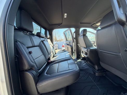 Used 2021 Chevrolet Silverado 3500 High Country image 44