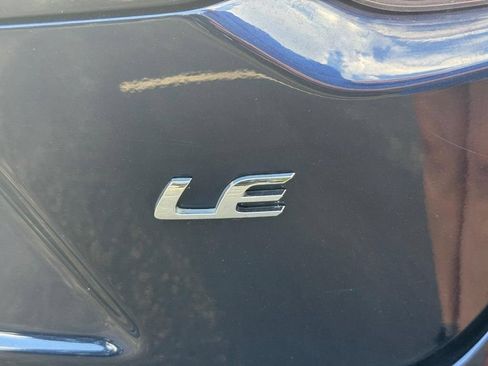Used 2024 Toyota Corolla LE FWD image 5