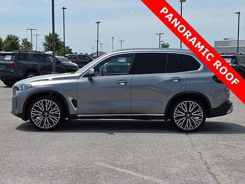 Used 2025 BMW X5 xDrive40i AWD/4WD image 3