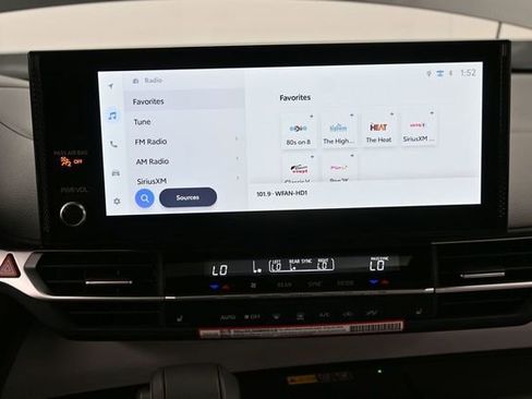 Certified 2026 Toyota Sienna XLE AWD/4WD image 28