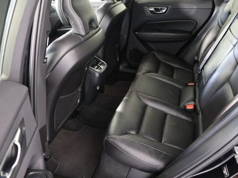 Used 2019 Volvo XC60 T5 Inscription AWD/4WD image 20