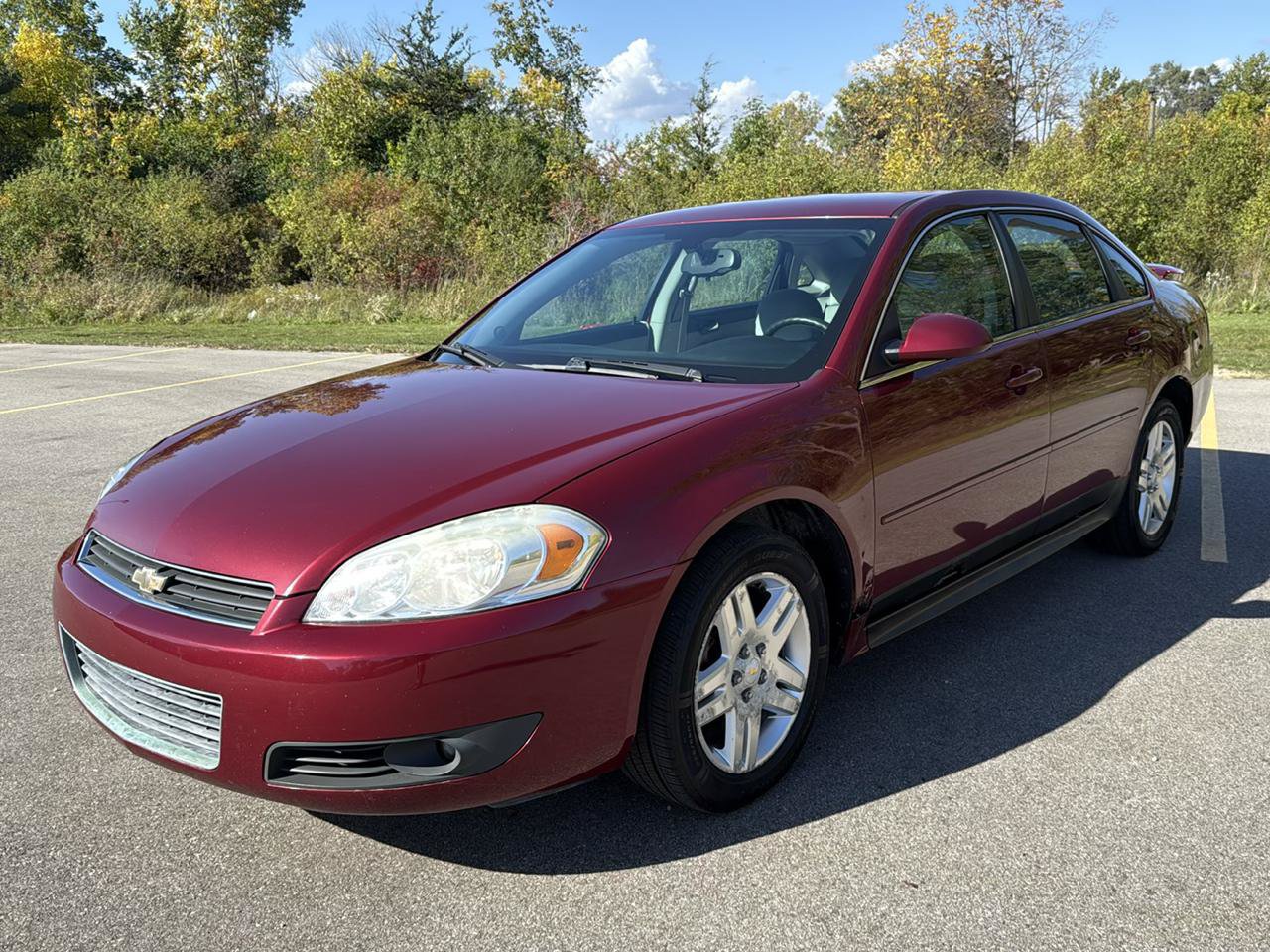 Used 2011 Chevrolet Impala LT FWD image 1