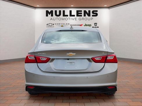 Used 2025 Chevrolet Malibu LT image 6