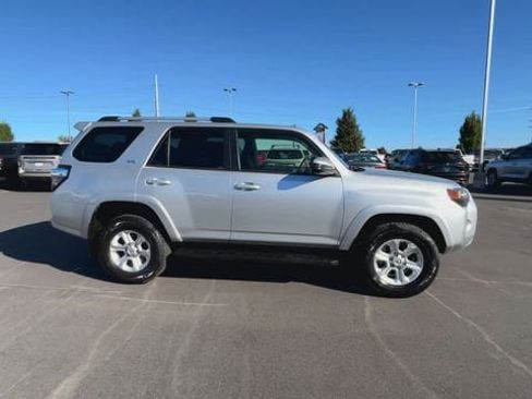 Used 2024 Toyota 4Runner SR5 image 9
