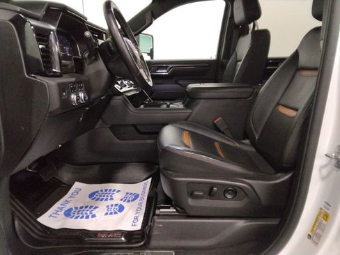 Used 2025 GMC Sierra 2500 AT4 AWD/4WD image 27