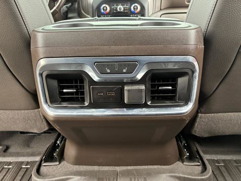 Used 2020 GMC Sierra 2500 Denali w/ Denali Ultimate Package AWD/4WD image 29