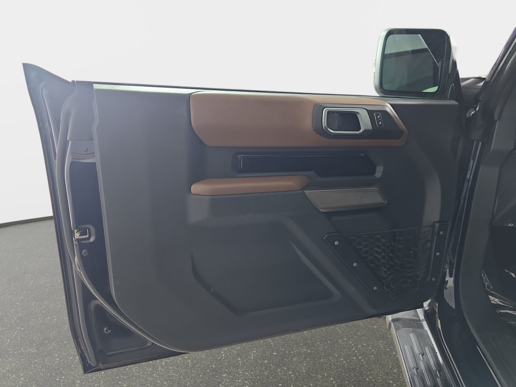 Used 2021 Ford Bronco Outer Banks AWD/4WD image 27