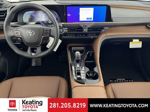 New 2026 Toyota Crown Signia image 7