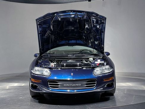 Used 2002 Chevrolet Camaro Z28 w/ SS Performance/Appearance Pkg RWD image 29