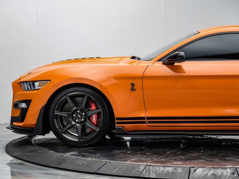 Used 2020 Ford Mustang Shelby GT500 w/ Carbon Fiber Track Pack RWD image 10