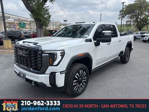 Used 2024 GMC Sierra 2500 Denali Ultimate image 3