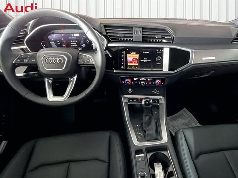 New 2025 Audi Q3 2.0T Premium image 5