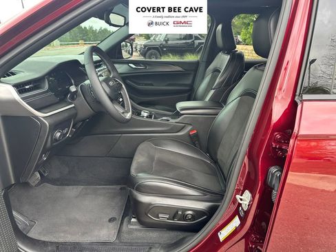 Used 2023 Jeep Grand Cherokee L Altitude image 10