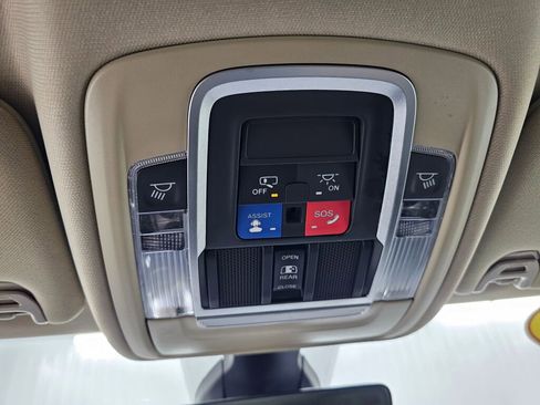 Used 2022 RAM 2500 Laramie image 11