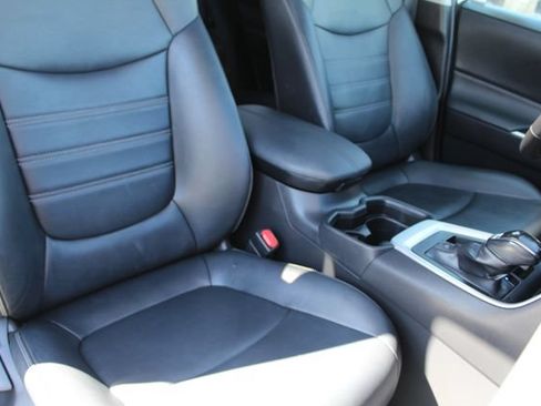Certified 2020 Toyota RAV4 XLE Premium w/ Carpet Mat Package FWD image 21