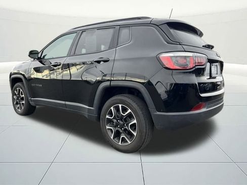 Used 2020 Jeep Compass Sport image 3