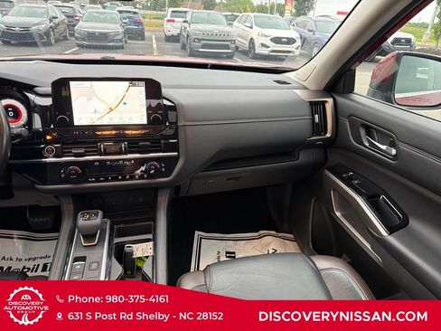 Certified 2023 Nissan Pathfinder Platinum AWD/4WD image 38
