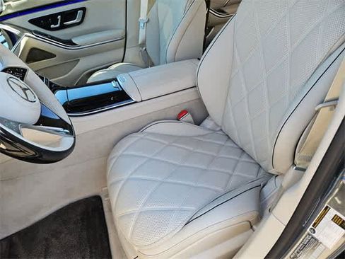 Certified 2024 Mercedes-Benz Maybach S 580 4MATIC image 16
