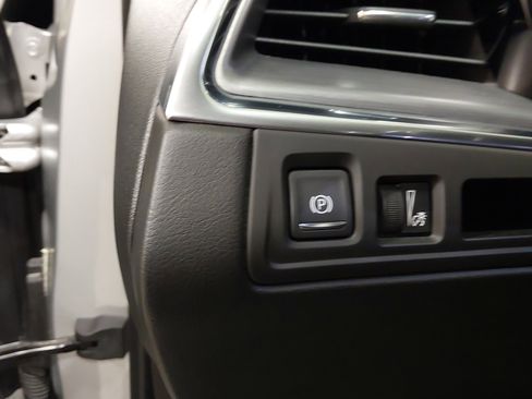 Used 2019 Cadillac XT5 Luxury AWD/4WD image 23