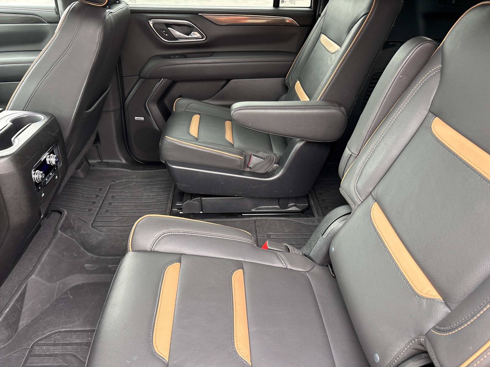 Used 2023 GMC Yukon XL AT4 AWD/4WD image 31