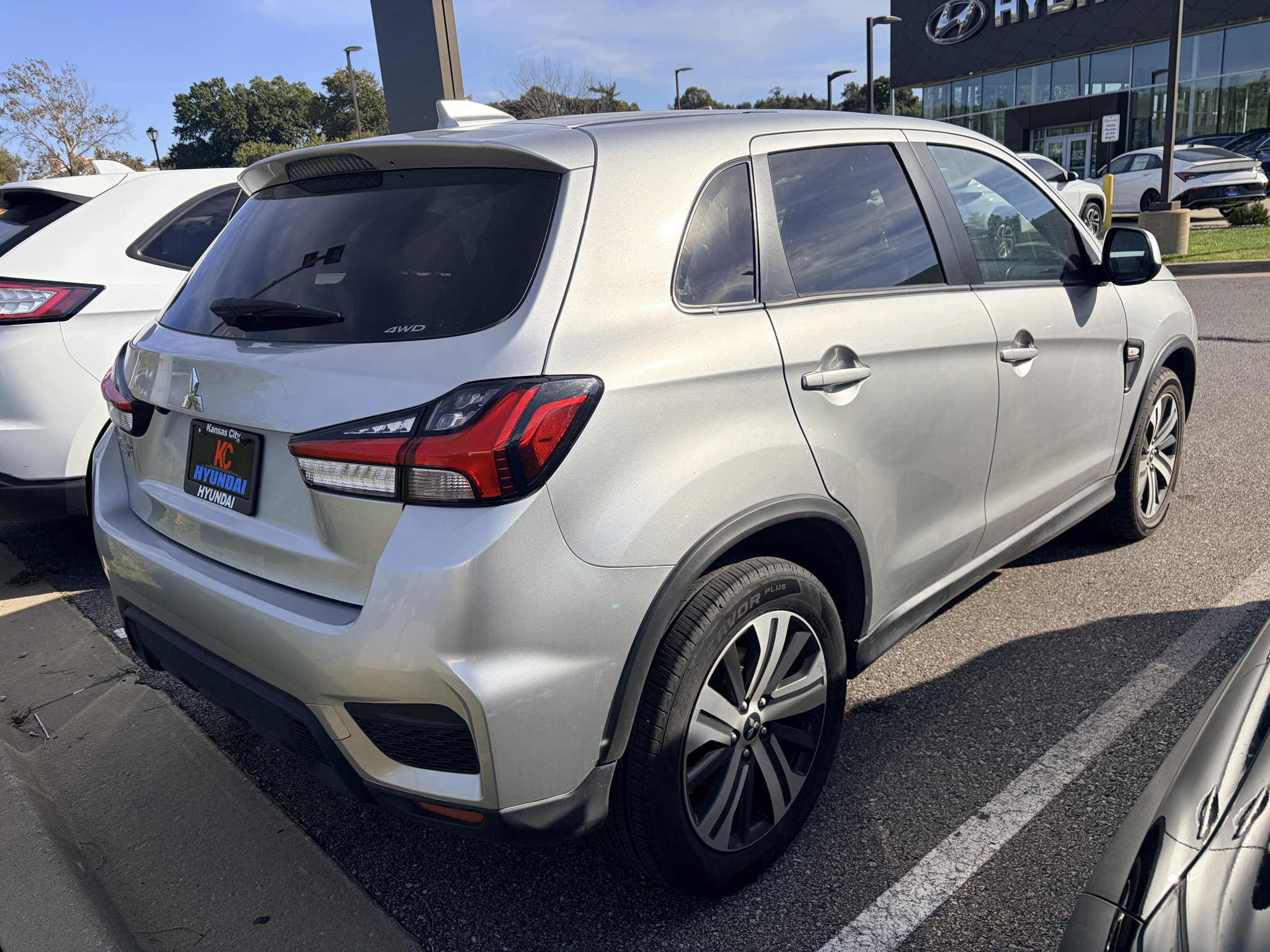 Used 2024 Mitsubishi Outlander Sport ES AWD/4WD image 5
