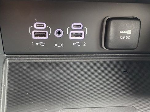 New 2025 Jeep Grand Cherokee Limited w/ Luxury Tech Group II image 43