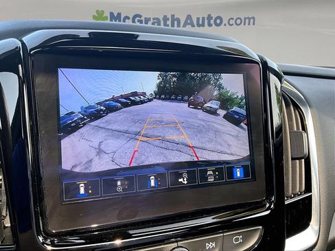 Used 2023 Chevrolet Traverse LT w/ LT Premium Package AWD/4WD image 18