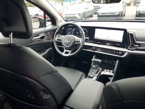 Certified 2025 Kia Sportage SX image 13