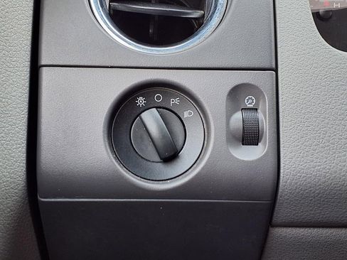 Used 2008 Ford F150 4x4 SuperCrew image 16