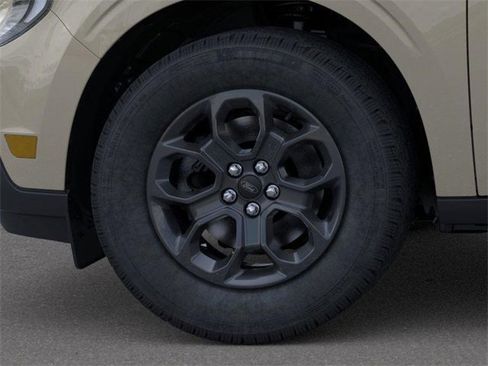 New 2025 Ford Maverick XLT w/ Equipment Group 301A image 20