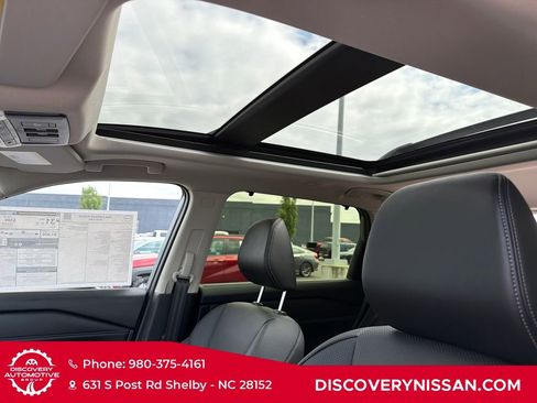 New 2026 Nissan Rogue Platinum AWD/4WD image 28