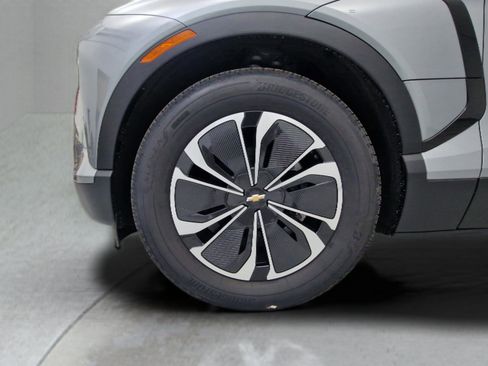 New 2025 Chevrolet Blazer EV LT image 12
