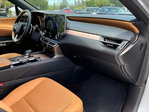 Used 2025 Lexus RX 350 Premium image 19