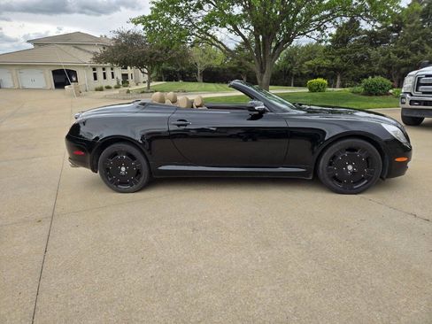 Used 2008 Lexus SC 430 Convertible RWD image 2