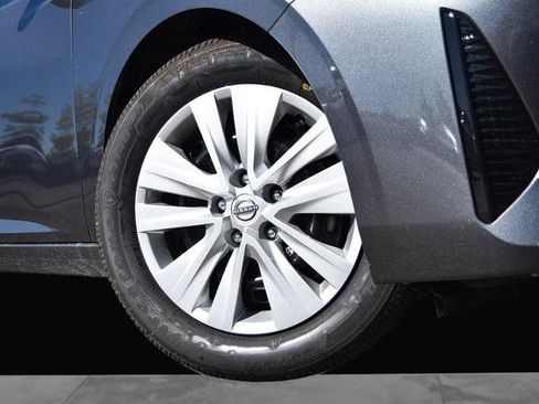 New 2025 Nissan Sentra S image 3