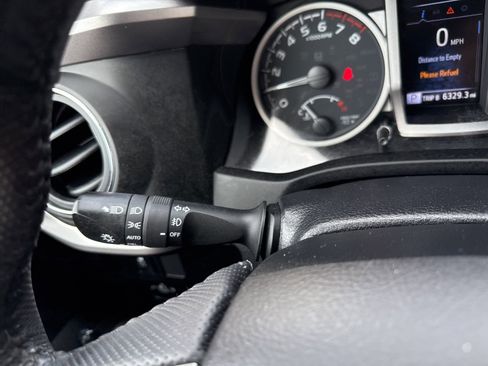 Used 2022 Toyota Tacoma 4x4 Double Cab image 32