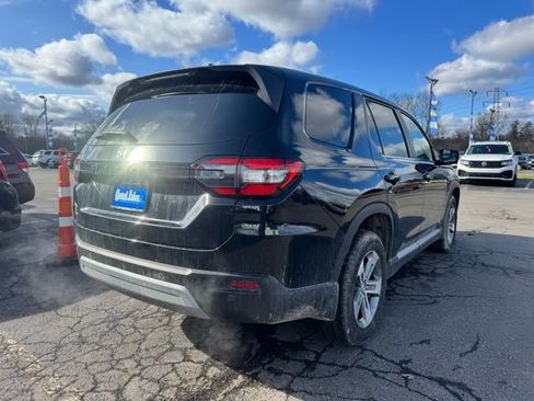 Used 2023 Honda Pilot EX-L image 2