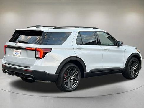 New 2026 Ford Explorer ST w/ Sun And Sound Package image 4