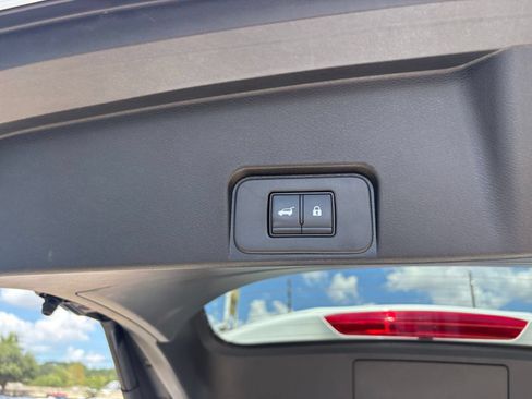 Used 2026 Nissan Rogue SL FWD image 24
