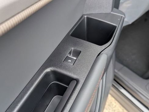 New 2026 Ford Explorer Active w/ Active Comfort Package image 11