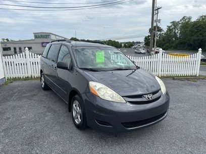 Used 2010 Toyota Sienna LE